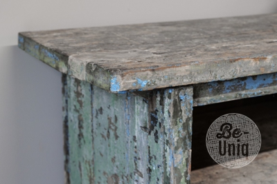 Oude workmate | India
