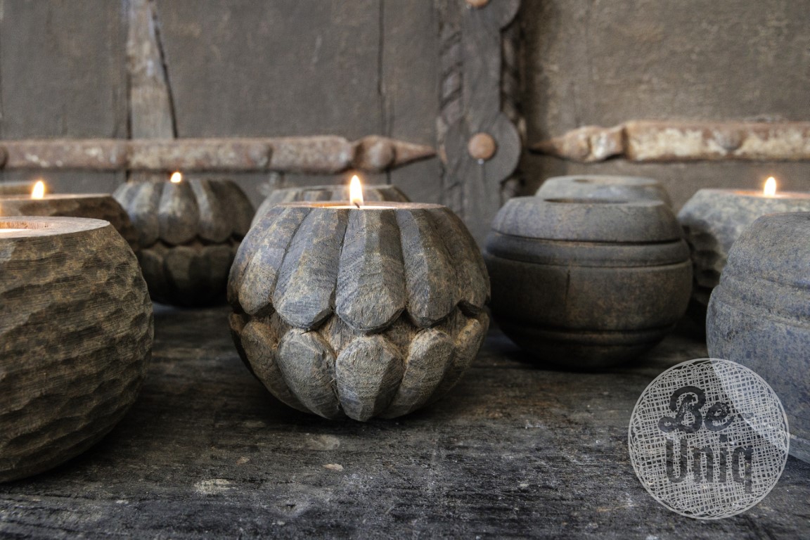 Houten waxinehouder Buru carve | Island Collection