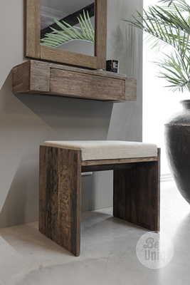 Houten kruk Lea | met linnen zitkussen | oud hout