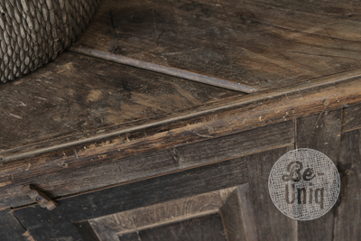 Origineel oud dressoir | India