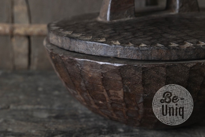 Authentieke bowl met deksel