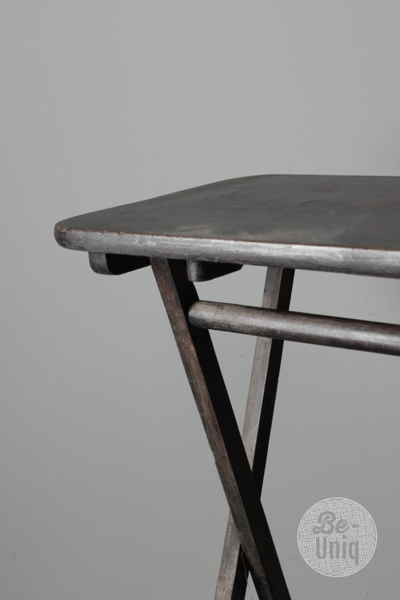 Origineel oude klaptafel | India