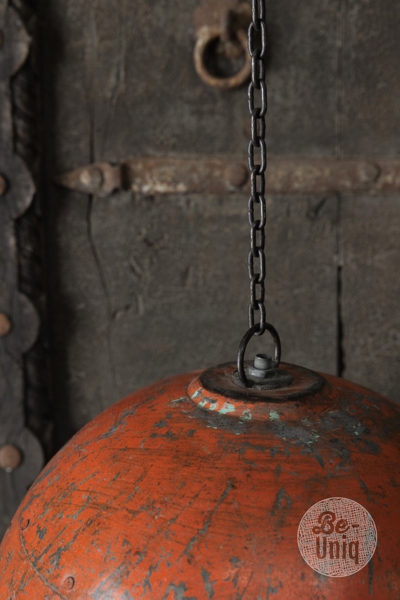Antieke metalen hanglamp