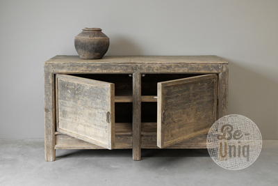 Oud dressoir | China