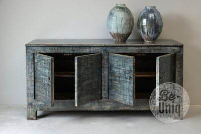 Oud dressoir | China
