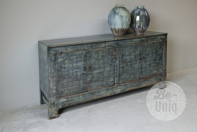 Oud dressoir | China