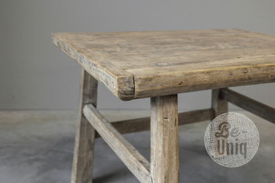 Oude bijzettafel | China