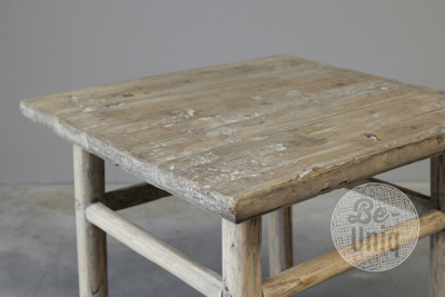 Oude bijzettafel | China