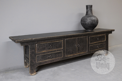 Oud laag dressoir | China