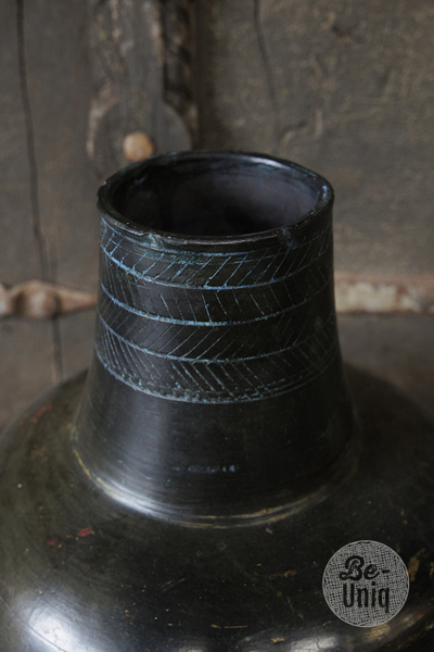Oude vintage claypot | India